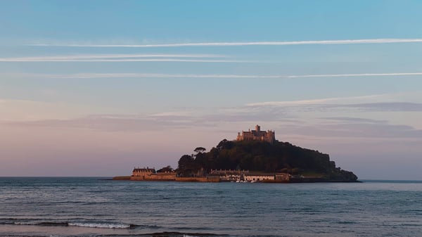 st michaels mount at sunrise